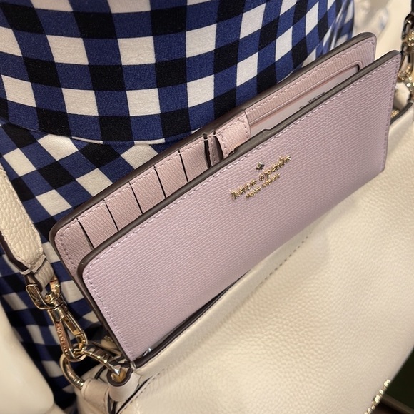 Kate Spade Darcy Large Slim Bifold Wallet
Lilac Moon - Picture 13 of 16